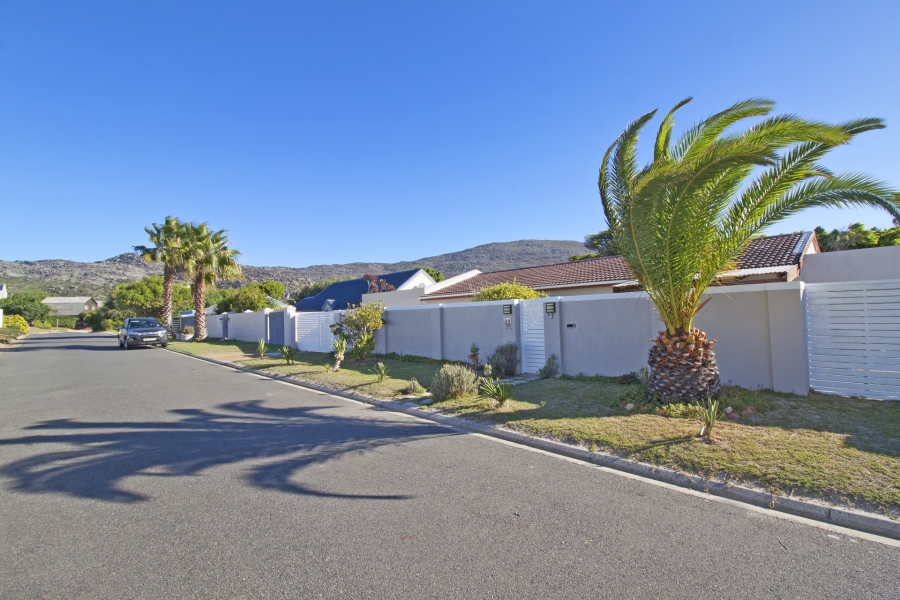 3 Bedroom Property for Sale in Capri Western Cape
